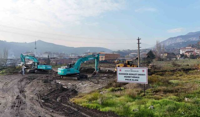 Adalet Sarayı için ilk kazma vuruldu