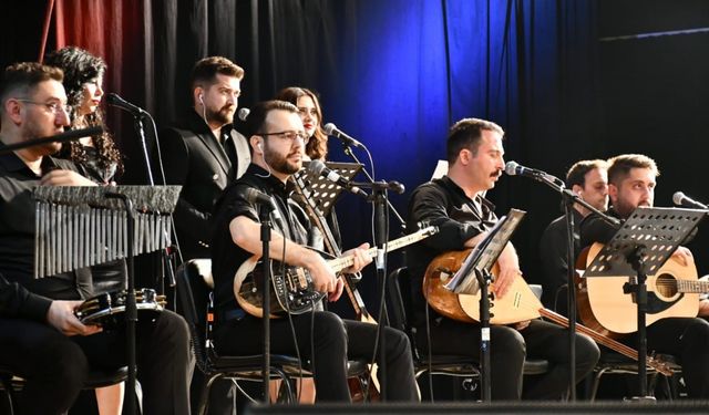 Adliye mensupları, meslektaşlarının konserinde doyasıya eğlendi