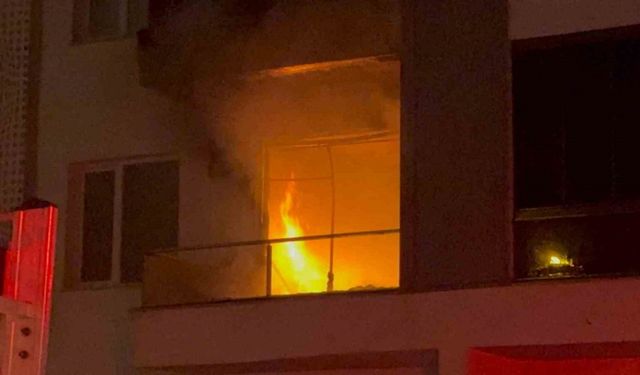 Ailesiyle tartıştı, evini ateşe verdi: 3 kişi dumandan etkiledi