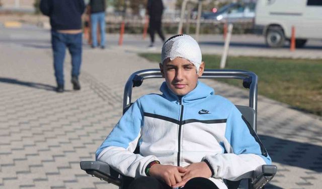 Akran zorbalığına maruz kalan 13 yaşındaki çocuğun kafatası titanyum parçalarıyla yeniden oluşturuldu