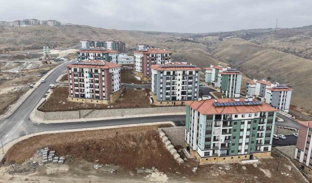 Asrın inşasında, Elazığ’da 12 bin konut yapıldı