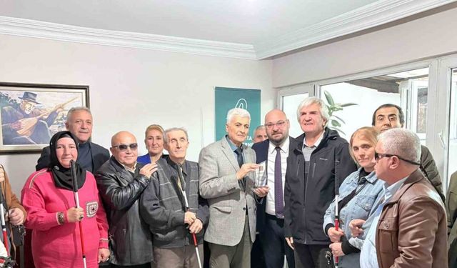 Atakum’dan görme engellilere ‘beyaz baston’ desteği