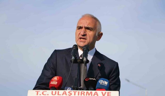 Bakan Ersoy: "Asdendos, Phaselis, Olympos ve özellikle Side antik kentlerinde yürüttüğümüz çalışmalarla tüm dünyanın gıpta ile baktığı bir noktaya geldik"