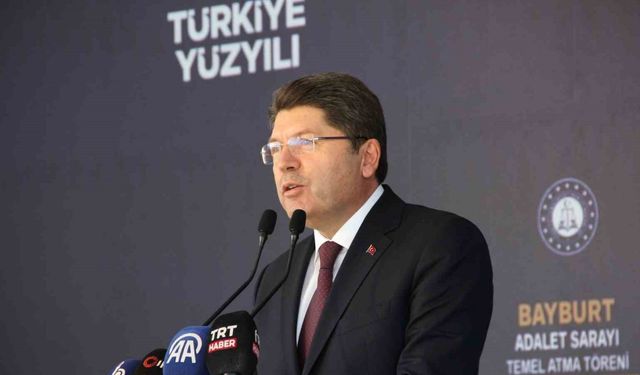 Bakan Tunç: "Yargıyı birilerinin arka bahçesi olmaktan çıkardık, darbeciden kurtardık, milletin yargısı haline getirdik"