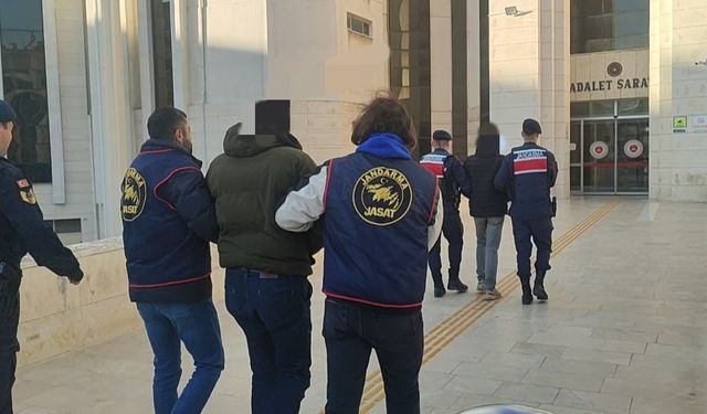 Balıkesir’de jandarma, sessiz aparatlı hırsızları kıskıvrak yakaladı