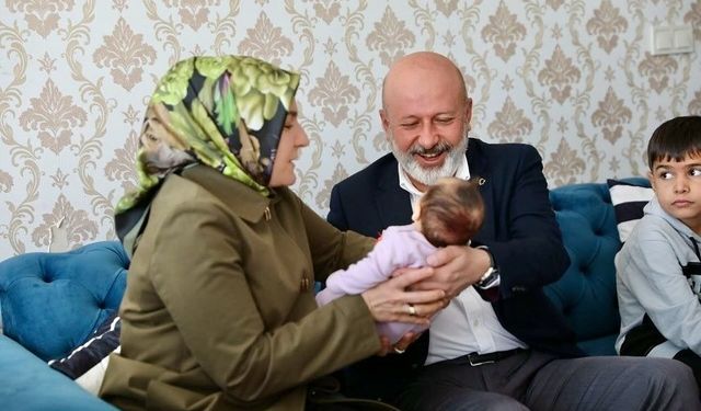 Başkan Çolakbayrakdar: "Doğumdan hayata, Kocasinan’da her an vatandaşımızın yanındayız"