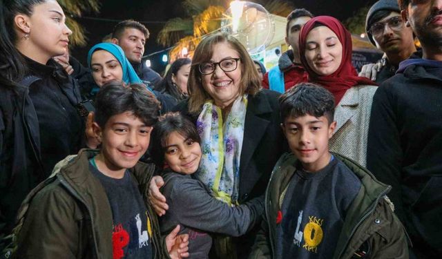 Başkan Şahin, şehir yaşamına katkı sunan büyükşehir belediye başkanları arasında birinci oldu