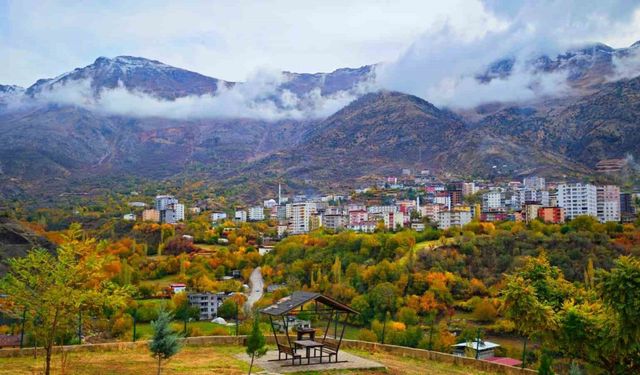 Batman’da yaşanan renk cümbüşü kamerada