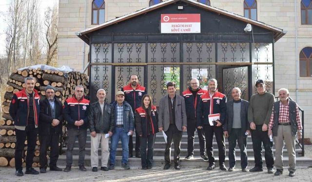 Bayburt’ta ‘Köylerde Buluşuyoruz Tarımı Konuşuyoruz’ projesi kapsamında 79 köyde çiftçi ziyaretleri yapıldı