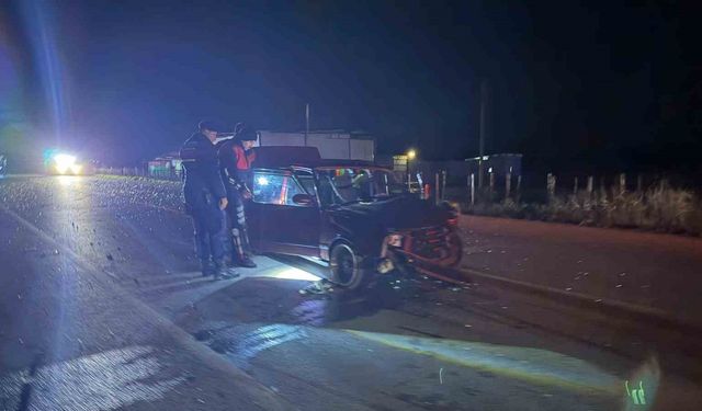 Bayramiç’te otomobille motorsiklet çarpıştı: 3 kişi yaralandı