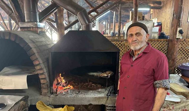 Bin yıllık yemek kültürünü 400 yıllık hana taşıdılar