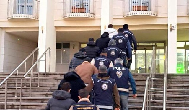 Bodrum’da kaçak göçmen çetesi çökertildi: 3 tutuklama