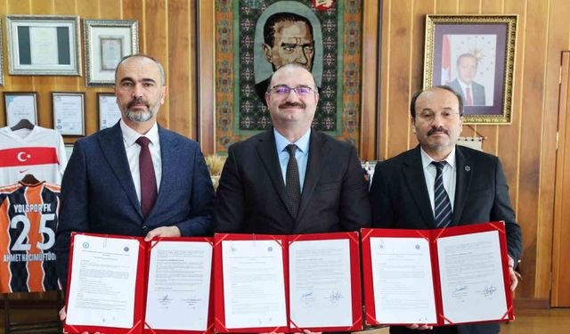 Bölgesel gelişime katkı sunacak iş birliği protokolü için imzalar atıldı