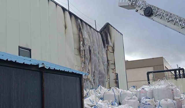 Bolu’da fabrika yangını büyümeden söndürüldü