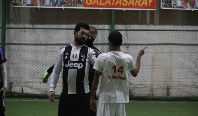 Bu maçta pas işaret dili ile isteniyor, ‘gol’ sesi çıkmıyor