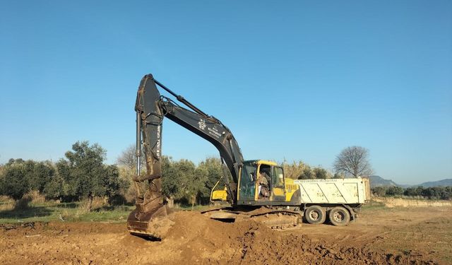 Büyükşehir, 17 ilçede çalışmalarını sürdürüyor