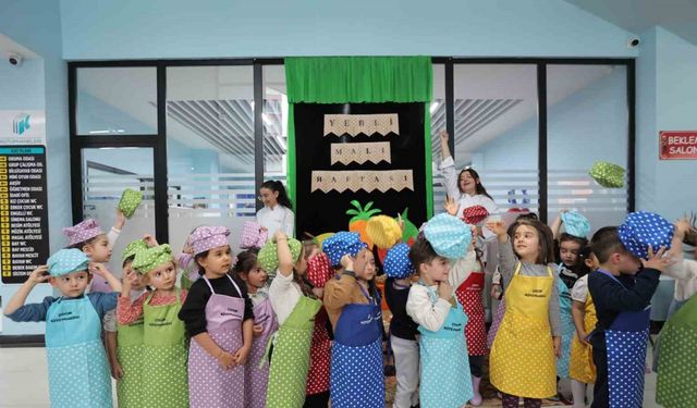 Büyükşehir’in miniklere özel merkezinde Minik Şefler Mutfakta etkinliği