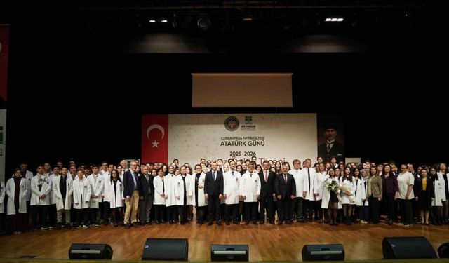 Cerrahpaşa Tıp Fakültesi öğrencileri Bahçelievler’de beyaz önlük giydi