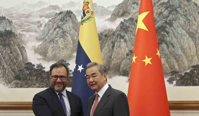 Çin’den Venezuela’ya destek