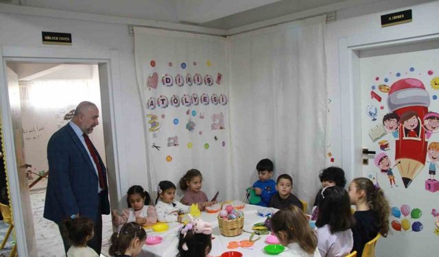 Cizre’de 4-6 yaş Kur’an kursu öğrencileri, çift dallı eğitimle hem eğleniyor hem öğreniyor