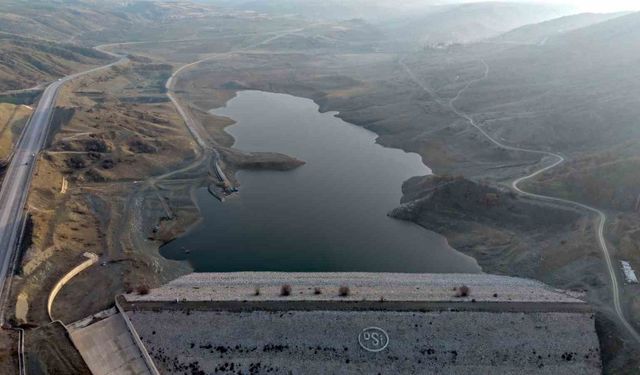 Çorum’da iki baraj kuruma noktasına geldi: Belediyeden tasarruf çağrısı