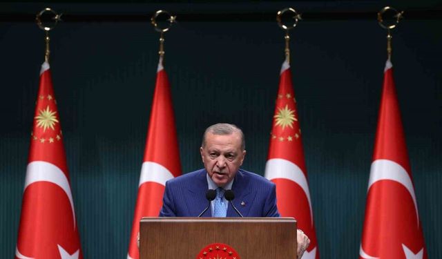 Cumhurbaşkanı Erdoğan: "Muhalefetin iş bilmezliğine bakıp asla umutsuzluğa kapılmayın, liyakatli kadrolar Türkiye’de iş başındadır"