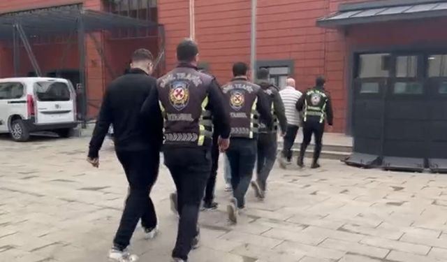 Düğün konvoyunda trafiği tehlikeye atan şahıslara 15 bin 888 TL ceza