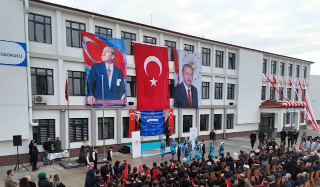 "Düzce eğitim öğretimde otobana çıkacak"