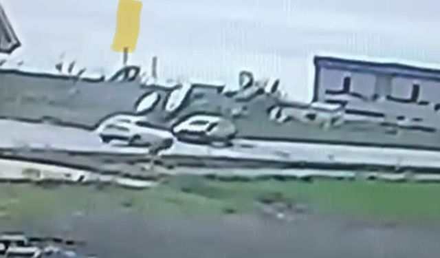 Edirne’de çarpışan aracın defalarca takla attığı kaza kamerada