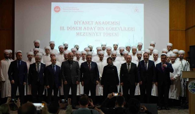 Edirne’de Dini İhtisas Merkezi ilk mezunlarını verdi