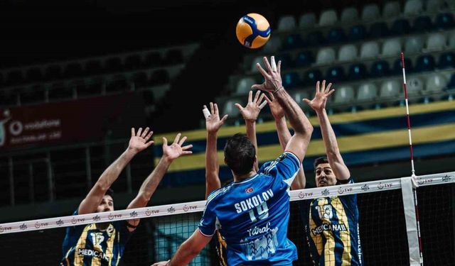 Efeler Ligi: Fenerbahçe Medicana: 0 - Halkbank: 3
