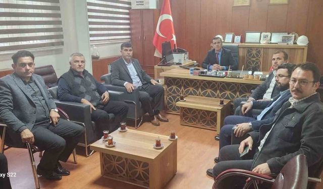 Eğitim-Bir-Sen’den Yıldırak’a ziyaret