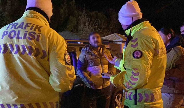 Ehliyetini yenilemediği için ceza yiyen sürücüden ’krom’ savunması