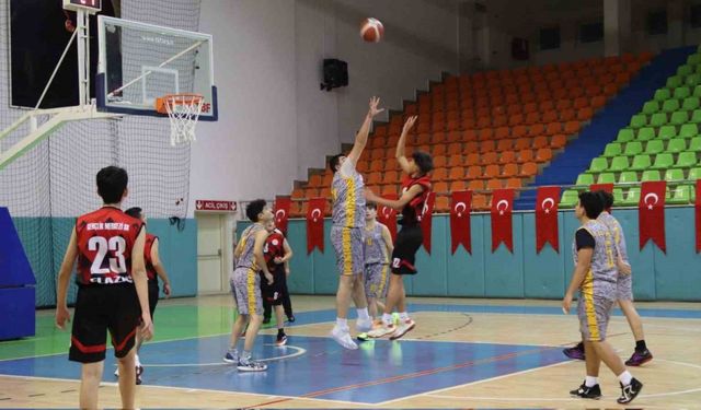 Elazığ’da basketbol turnuvası tamamladı