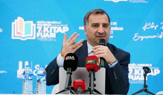 Ertaş: "Dil birliği için coğrafya, halk, ülke ayrımı yapmadan "Büyük Türk Lügati" yazılmalı"