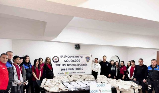 Erzincan’da öğrencilere kayak ve drama kursu desteği