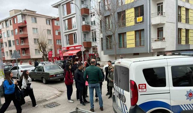 Eskişehir’de 12 yaşındaki çocuk okul çıkışında bıçaklandı