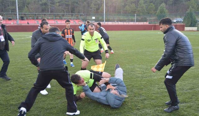 Eskişehir’de hakeme saldırı kameraya yansıdı