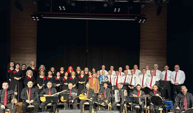 Eskişehir’de ‘Türkülerle ısınan gece’ ‘Türk Halk Müziği Konseri’ yoğun ilgi gördü