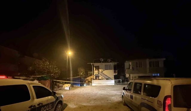 Evinin önünde silahlı saldırıya uğrayan motokurye hayatını kaybetti