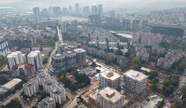 Faizler yükselince, yatırımcı altın ve dövize kaçtı