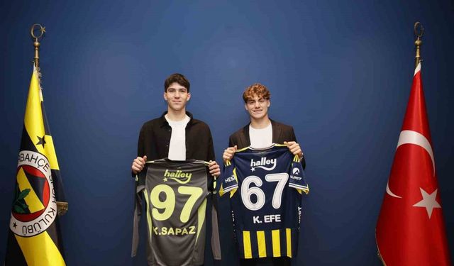Fenerbahçe, Kamil Efe Üregen ve Kuzey Sapaz ile profesyonel sözleşme imzaladı