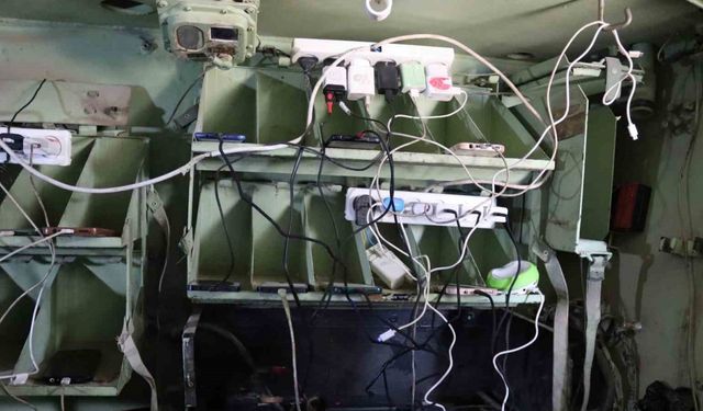 Filistinli genç, İsrail zırhlı aracını şarj istasyonuna çevirdi