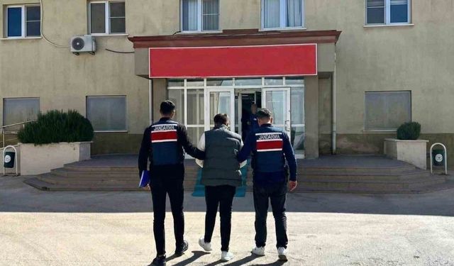 Gaziantep’te 11’er yıl hapis cezasıyla aranan 3 şahsı jandarma yakaladı