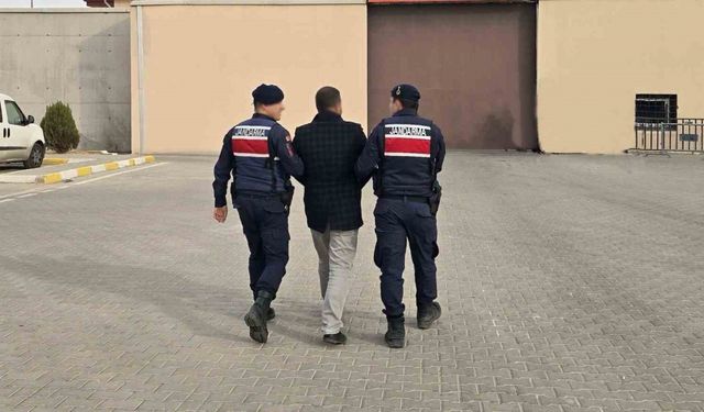 Gaziantep’te aranan 3 şahsı jandarma yakaladı