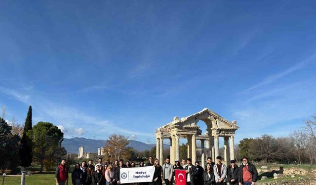 Gençler, ’Dünya Mirası’ Afrodisias’ı gezdi