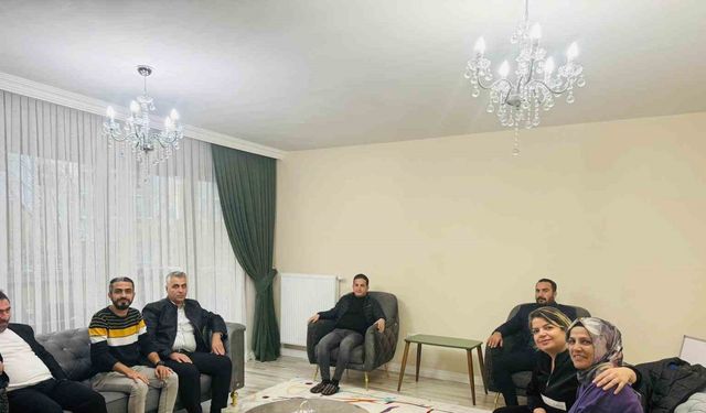 Hak-İş İl Başkanı Aküzüm, hasta üyeleriyle görüştü