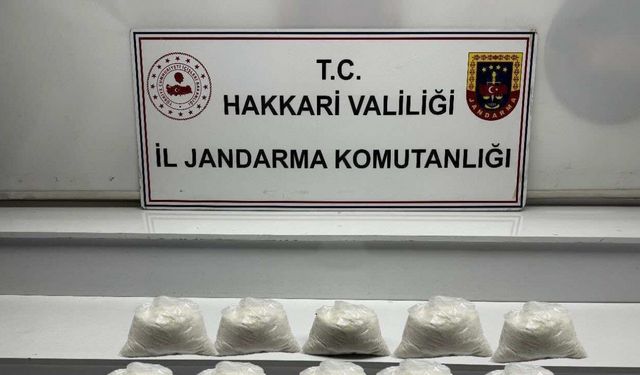 Hakkari’de 9 kilo metamfetamin ele geçirildi
