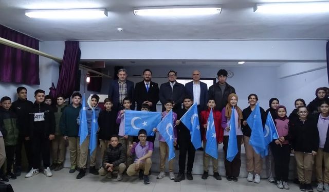 Havran İmam Hatip Ortaokulu’nda 10 Aralık Dünya İnsan Hakları Günü programı düzenlendi