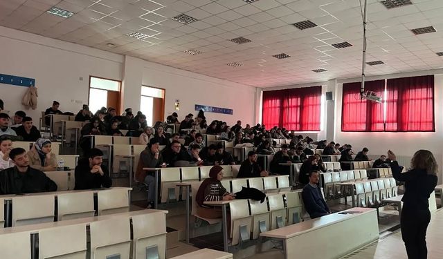 Hisarcık MYO’da "Davranışsal Bağımlılıkla Mücadele" konulu eğitim düzenlendi